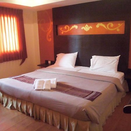 Hotel Baan Chalelarn HHQ Exterior foto