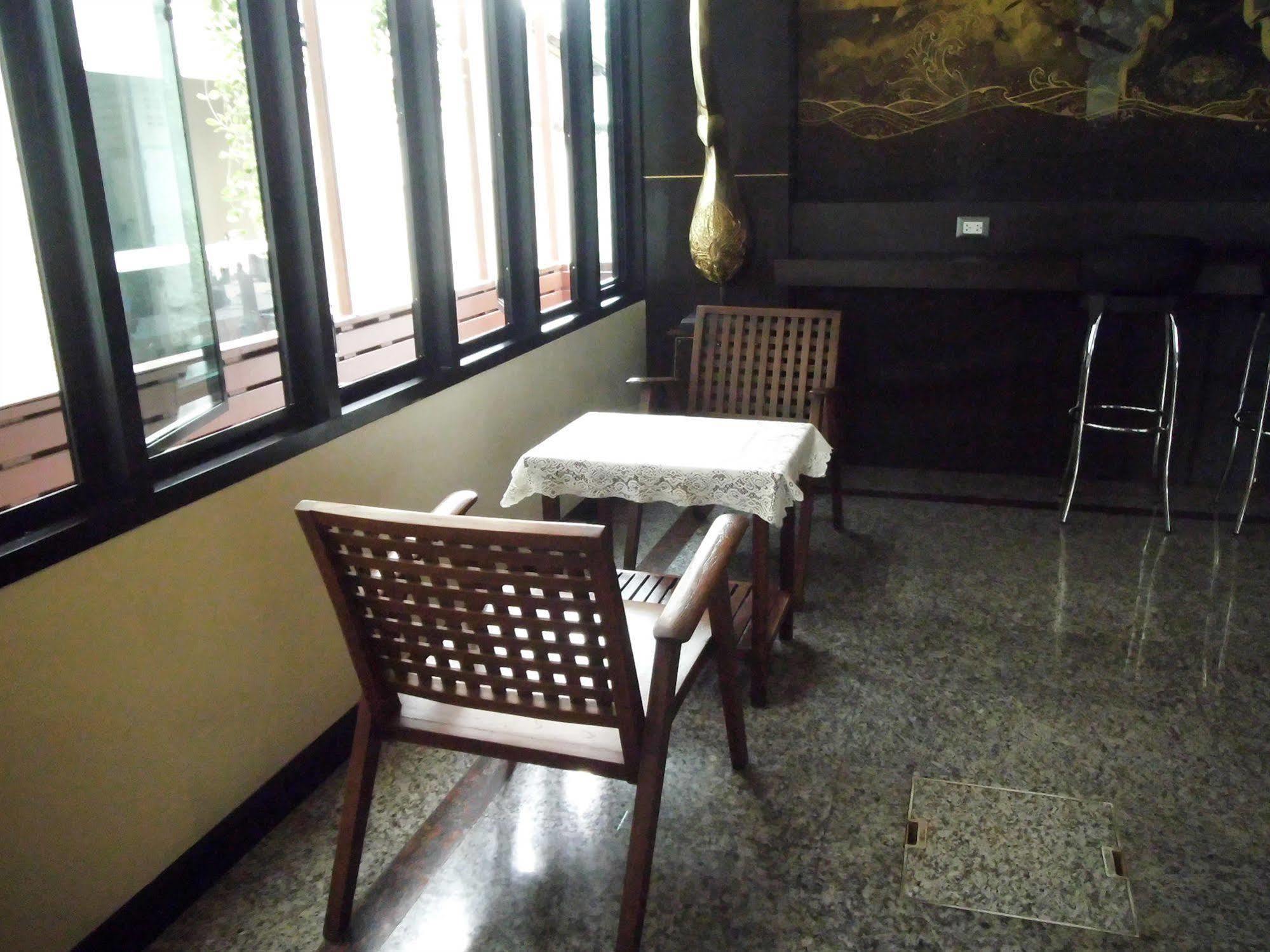 Hotel Baan Chalelarn HHQ Exterior foto